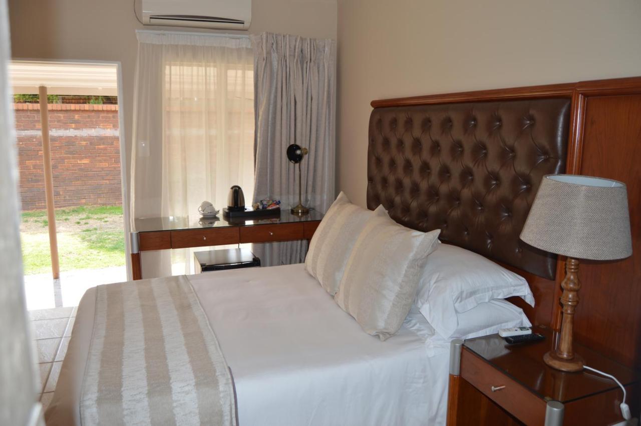 Airport Gardens Boutique Hotel Boksburg Εξωτερικό φωτογραφία
